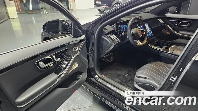 Mercedes-Benz S-Class — Фото автомобиля 9