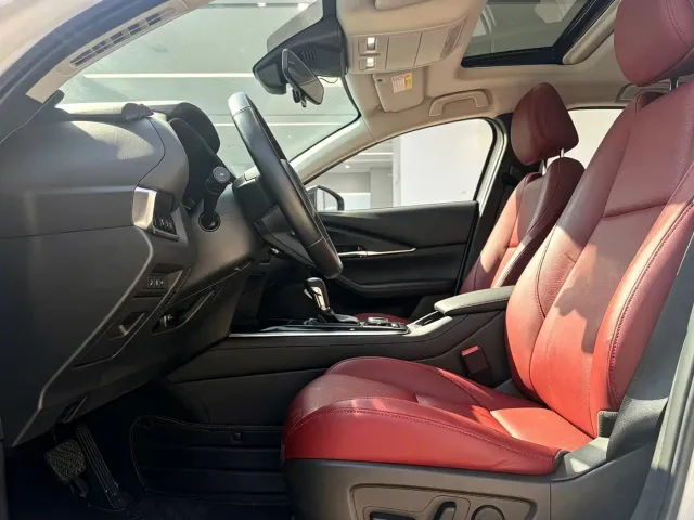 Mazda CX-30 — Фото автомобиля 7