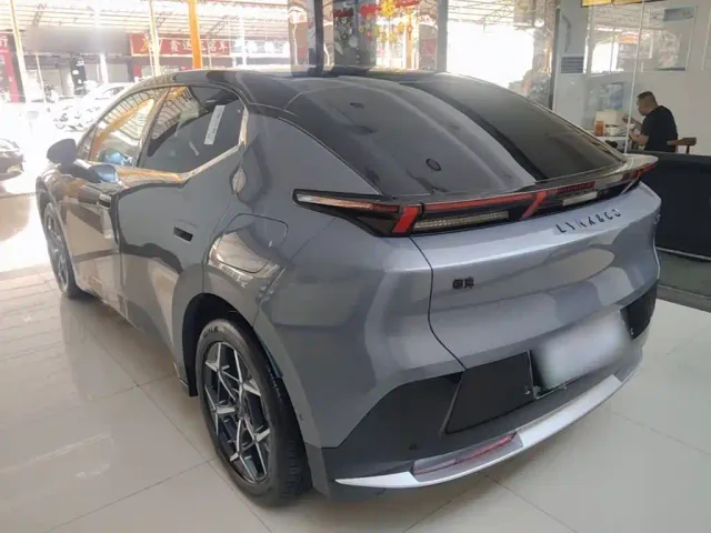 Lynk & Co Z20 — Фото автомобиля 4