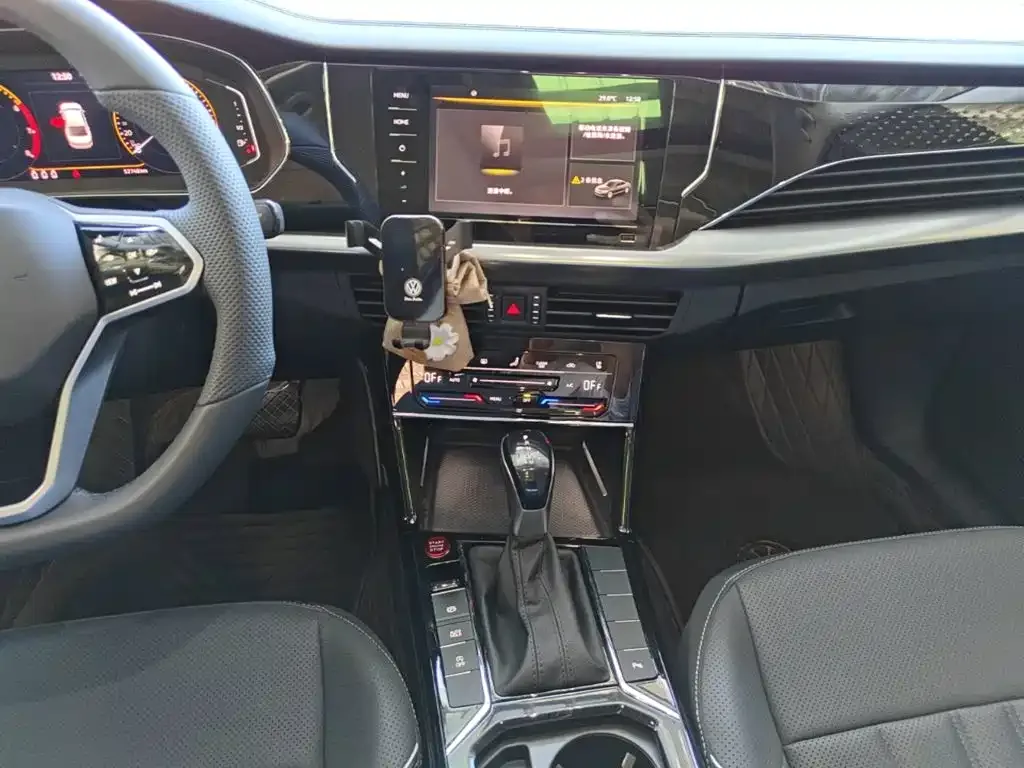 Volkswagen Passat 2024 330TSI Starlight Elite Edition — Фото автомобиля 8