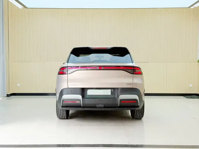 Changan Qiyuan Q05 — Фото автомобиля 19