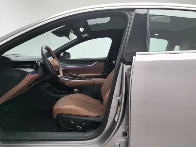 Changan Qiyuan A07 — Фото автомобиля 10