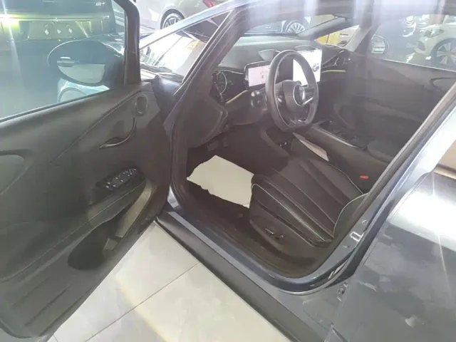 BYD Dolphin — Фото автомобиля 15