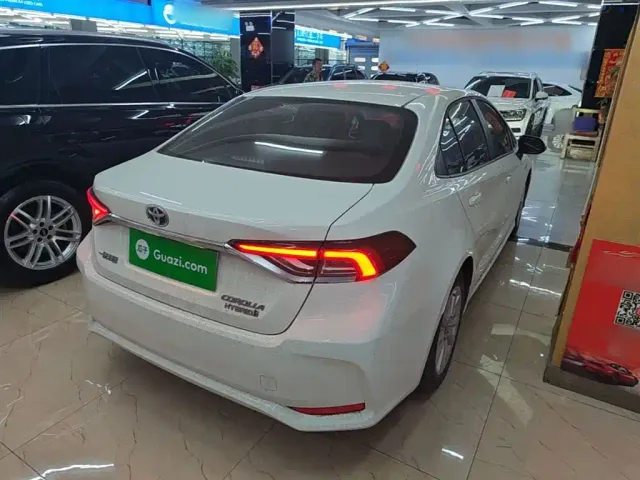 Toyota Corolla — Фото автомобиля 6