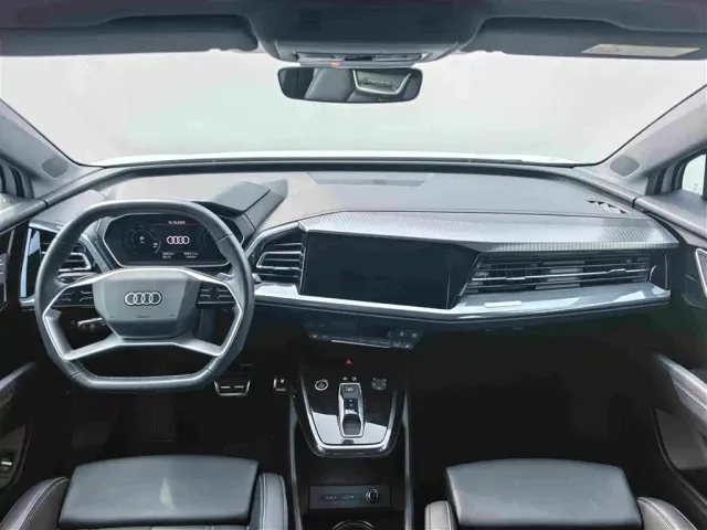 Audi Q4 e-tron — Фото автомобиля 6