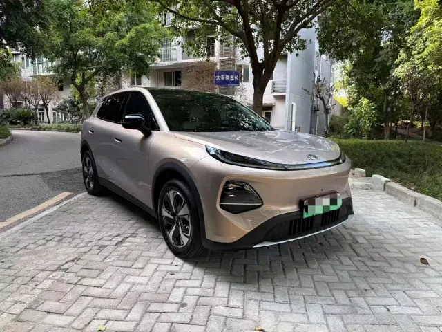 Changan Qiyuan Q05 — Фото автомобиля 3