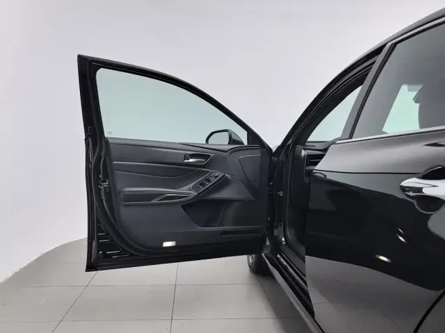 Toyota Avalon 2022 2.5L Luxury Edition — Фото автомобиля 8