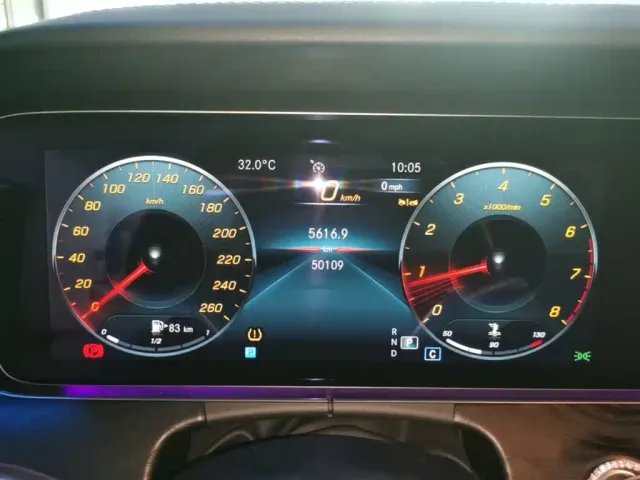 Mercedes-Benz E-Class — Фото автомобиля 11