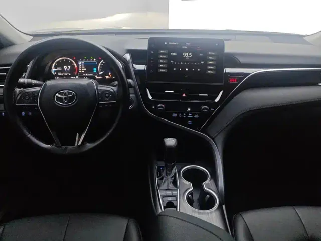 Toyota Camry 2023 2.5G Luxury Edition — Фото автомобиля 12