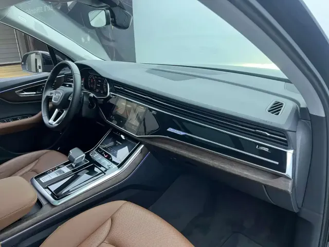 Audi Audi Q7 2022 55 TFSI quattro S line Sport — Фото автомобиля 8