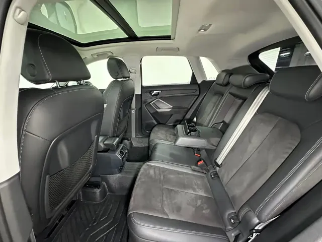 Audi Q3 — Фото автомобиля 9