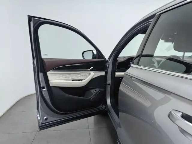 Geely Xingyue L — Фото автомобиля 8