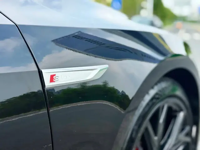 Audi A7L — Фото автомобиля 9