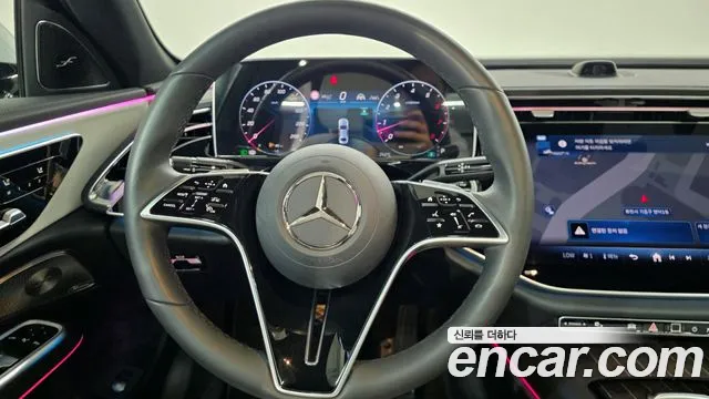 Mercedes-Benz E-Class — Фото автомобиля 19