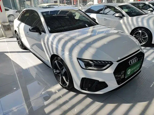 Audi A4L — Фото автомобиля 3