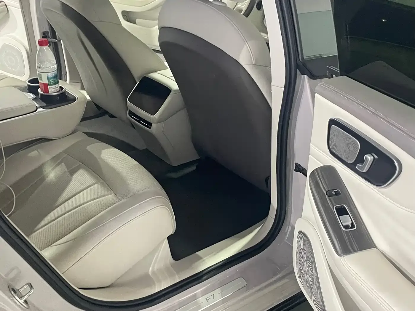 Roewe Rising Auto F7 2023 Performance Pro Edition — Фото автомобиля 11