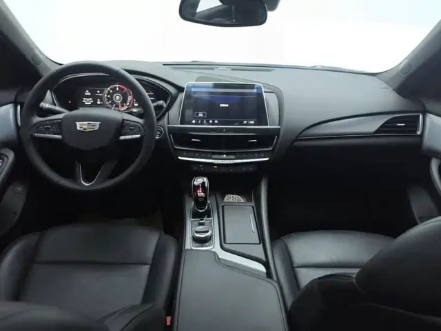 Cadillac CT5 — Фото автомобиля 12