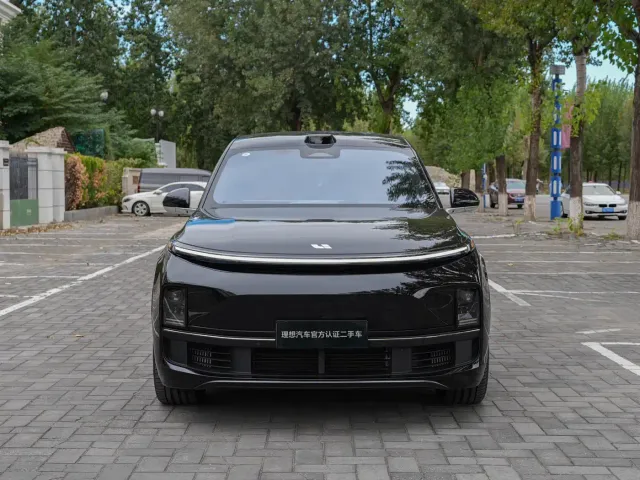 Li Auto L9 — Фото автомобиля 2