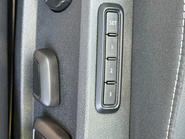 Volkswagen Passat — Фото автомобиля 11