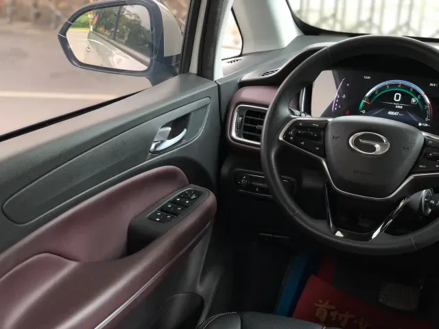 GAC Trumpchi M6 — Фото автомобиля 13