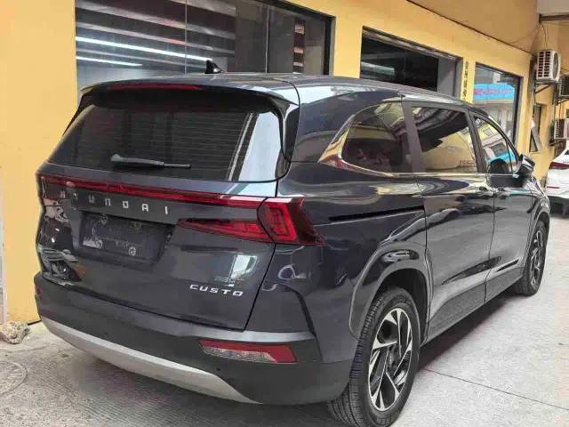 Hyundai Custo — Фото автомобиля 2