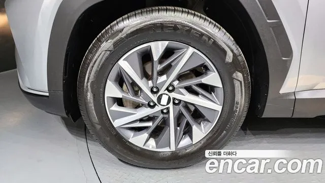 Hyundai Tucson Tucson (NX4) Дизель 2.0 4WD — Фото автомобиля 5