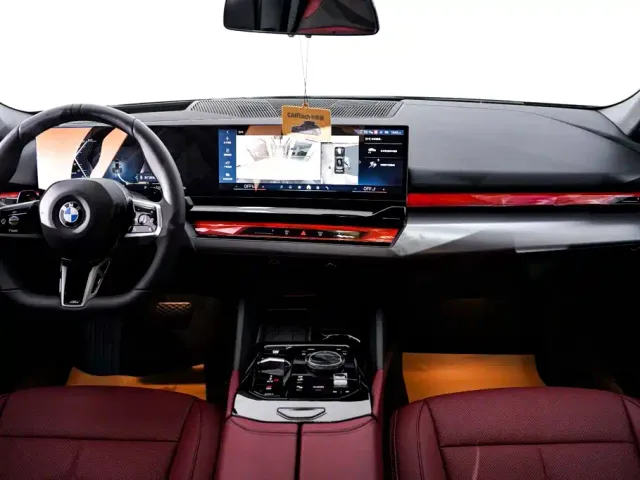 BMW 5 Series — Фото автомобиля 14
