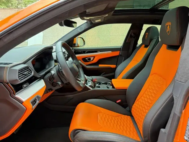 Lamborghini Urus — Фото автомобиля 7