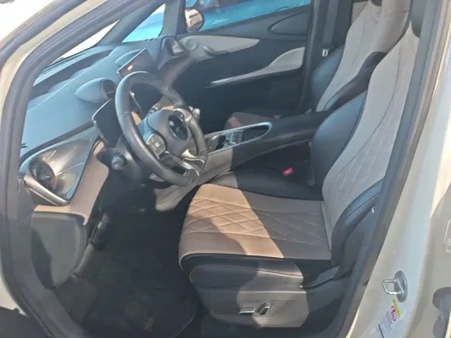 BYD Dolphin — Фото автомобиля 14