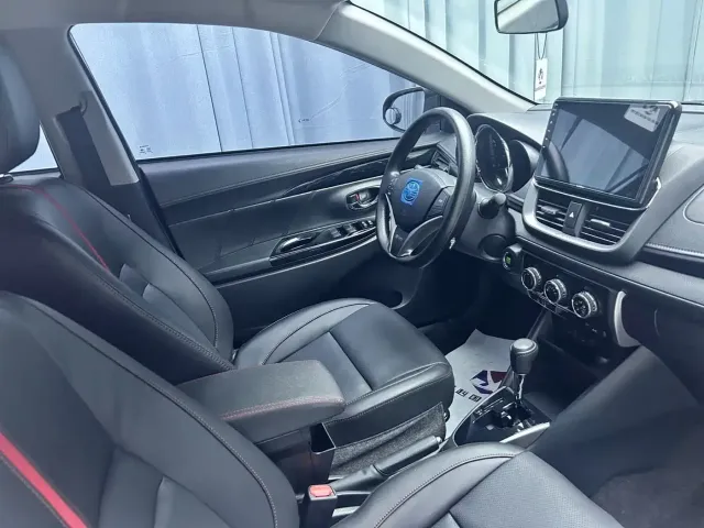 Toyota YARiS L Zhi Xuan — Фото автомобиля 13