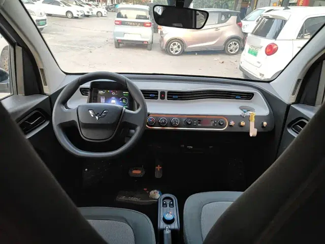 Wuling Hongguang Mini EV — Фото автомобиля 9
