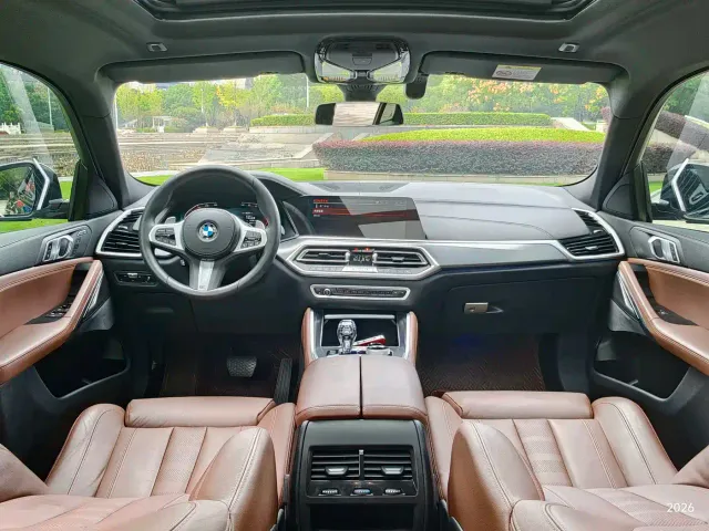 BMW X6 — Фото автомобиля 8