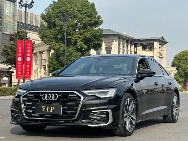 Фотография автомобиля — Audi A6L