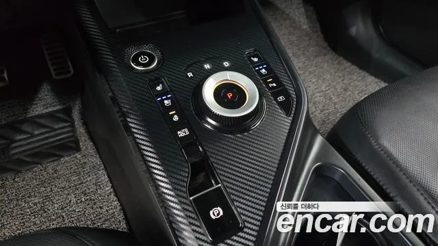 Kia Niro New — Фото автомобиля 12