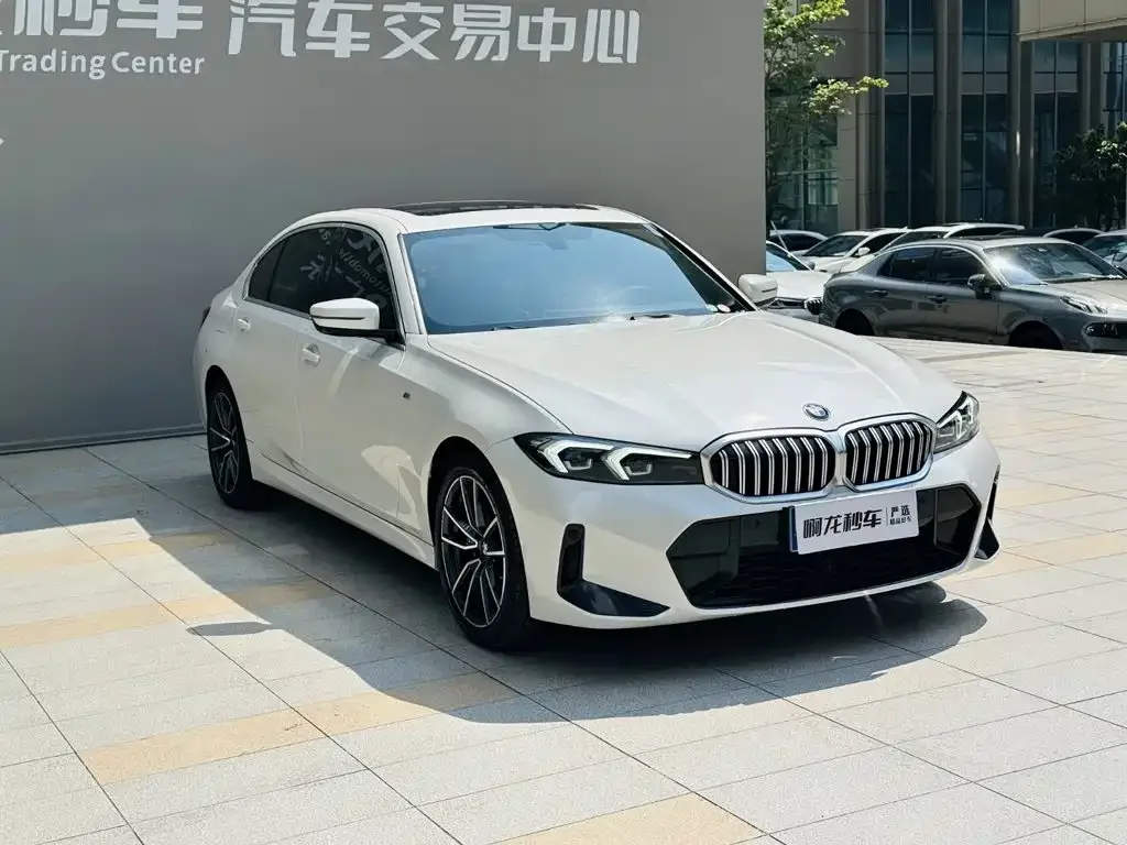 BMW BMW 3 Series 2024 320Li M Sport Package — Фото автомобиля 3