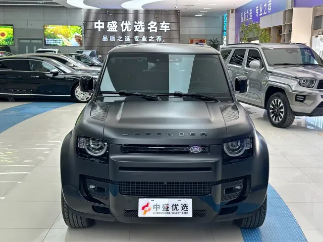 Land Rover Defender — Фото автомобиля 2