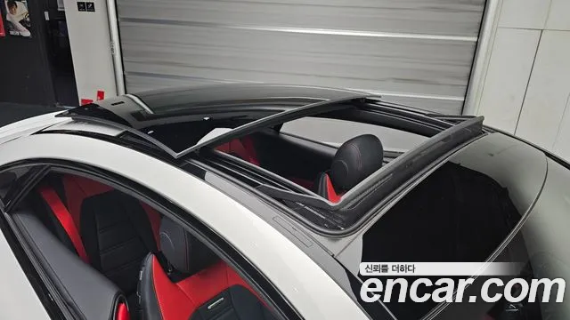 Mercedes-Benz E-Class — Фото автомобиля 19