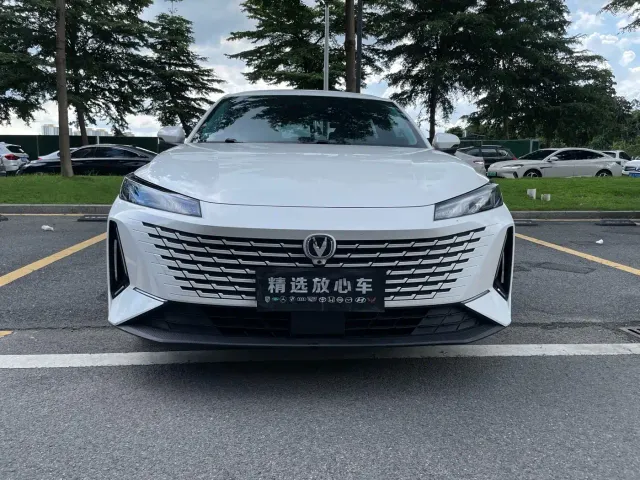 Changan Lamore — Фото автомобиля 2