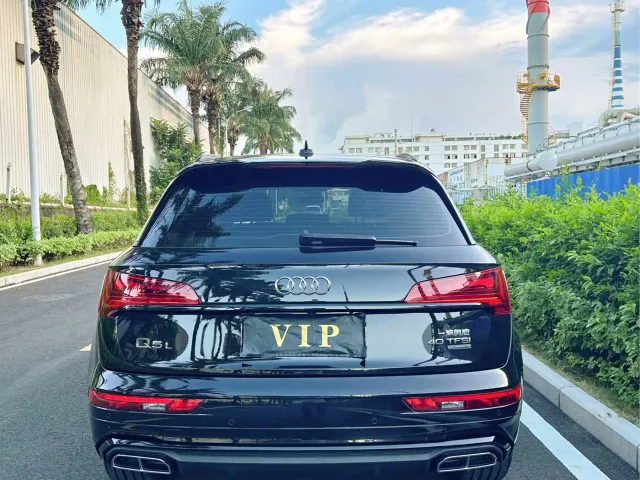Audi Q5L — Фото автомобиля 8