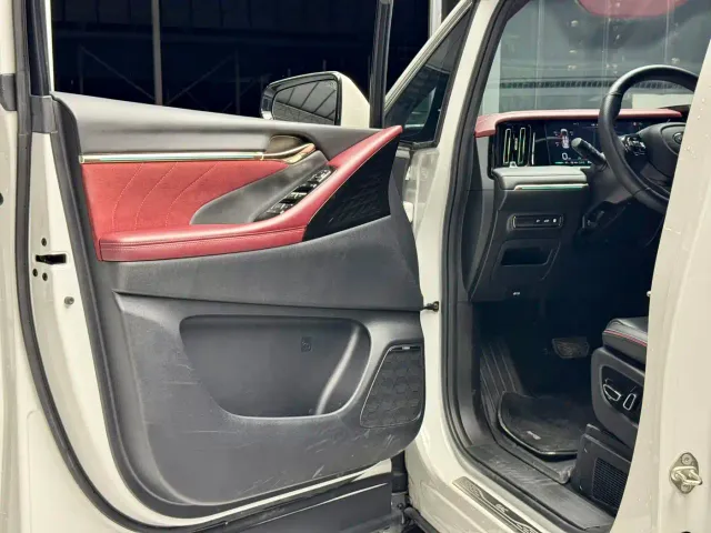 GAC Trumpchi E9 — Фото автомобиля 6