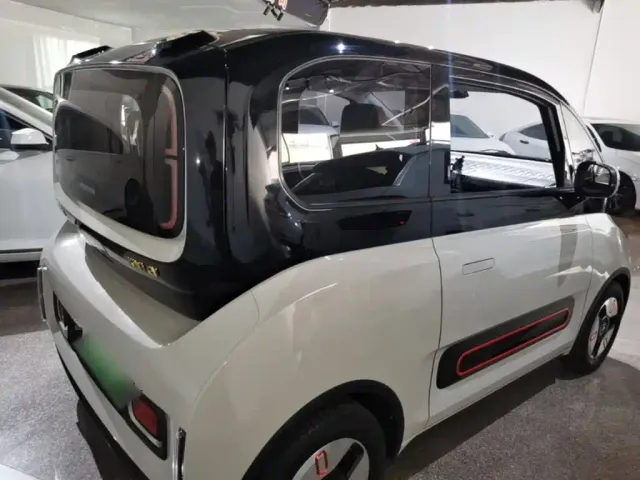 Baojun KiWi EV — Фото автомобиля 6
