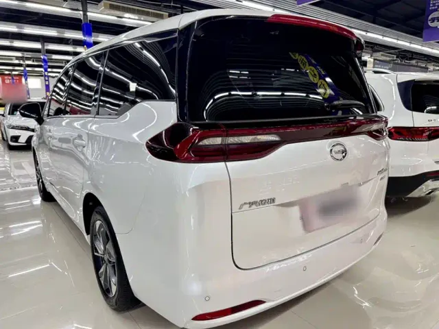 GAC Trumpchi M6 — Фото автомобиля 4