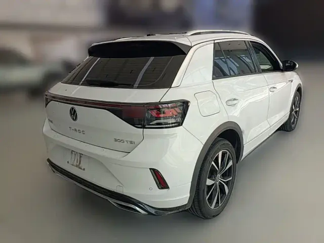 Volkswagen T-Roc — Фото автомобиля 9