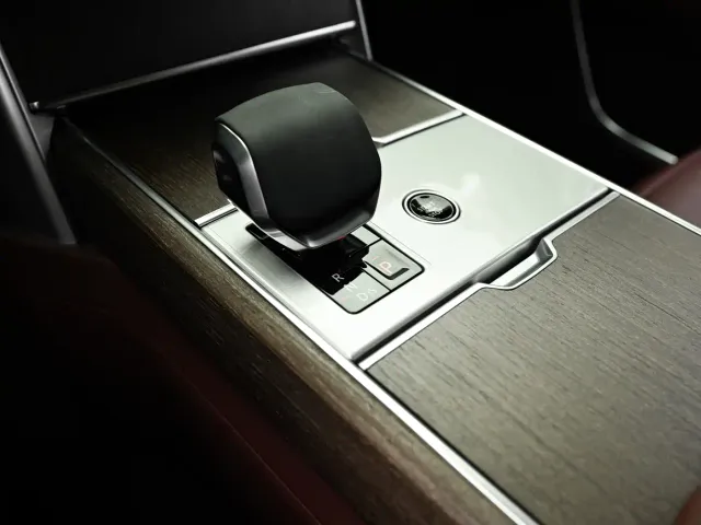 Land Rover Range Rover — Фото автомобиля 11