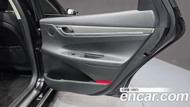 Hyundai Grandeur Новый Grandeur IG — Фото автомобиля 18