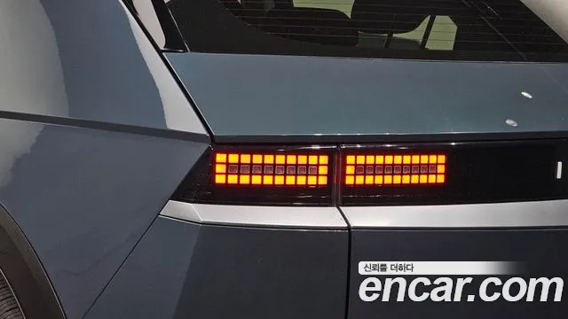 Hyundai Ioniq 5 — Фото автомобиля 8