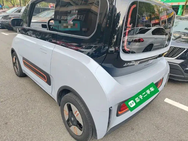 Baojun KiWi EV — Фото автомобиля 4