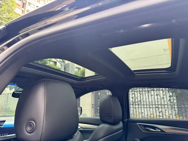 Cadillac CT5 — Фото автомобиля 15