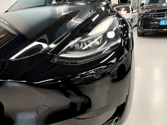 Tesla Model Y — Фото автомобиля 23