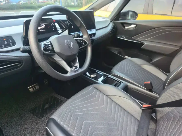 Volkswagen ID.3 — Фото автомобиля 6